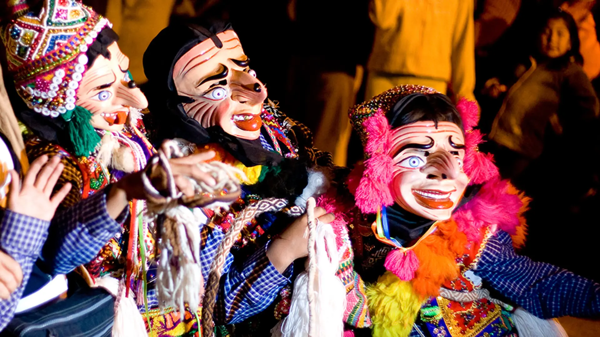 Fiestas Imperdibles: La Guía de Viaje a las Mejores Festividades del Perú