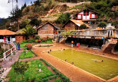 Aguas termales de Lares