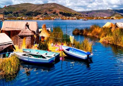 disfruta-isla-de-los-uros-min