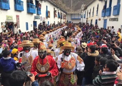 Festas Imperdíveis: O Guia de Viagem para as Melhores Festividades do Peru