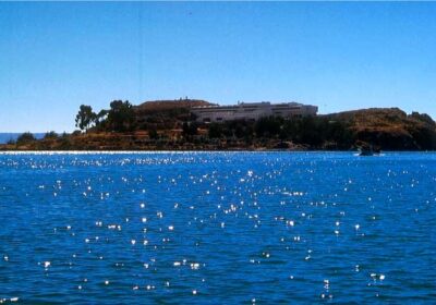 gal Kayak-Titicaca-Peru