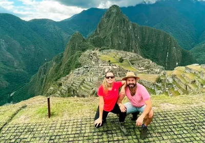 Machu Picchu: Maravilla del Mundo en el Corazón de los Andes