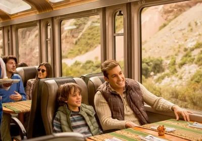 Peru Rail: Tu Viaje en Tren a las Maravillas de Perú
