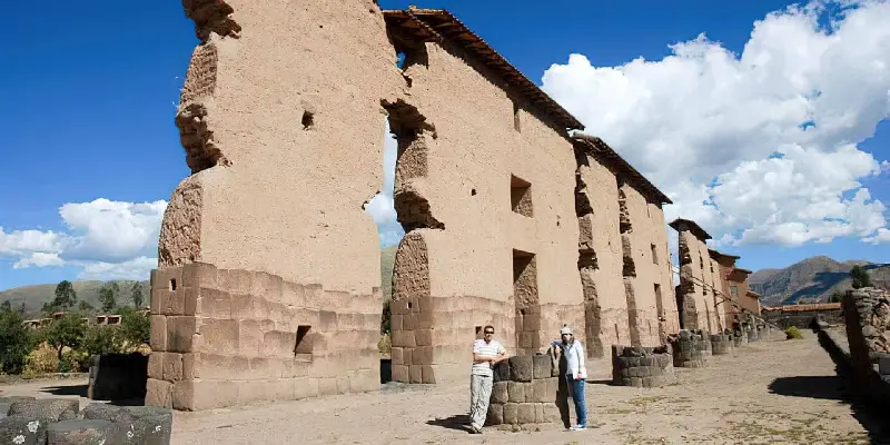 Tours en Cusco a Raqchi Tours en Cusco a Raqchi