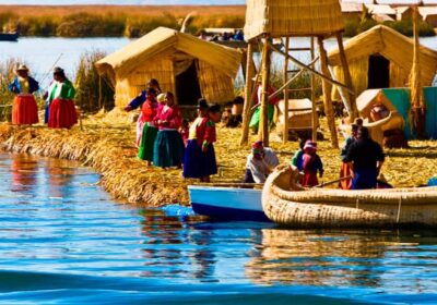 tour-isla-de-los-uros-min