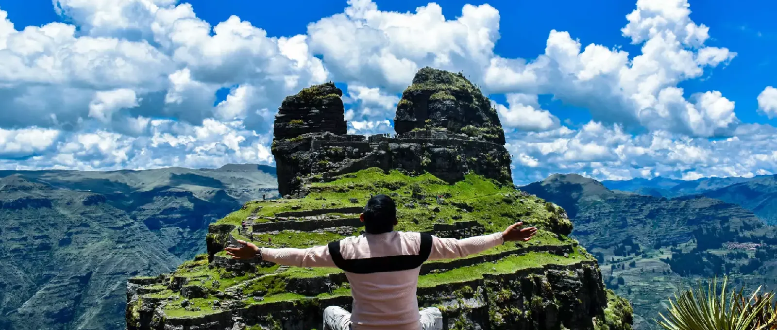 Waqrapukara: Fortaleza celestial inca